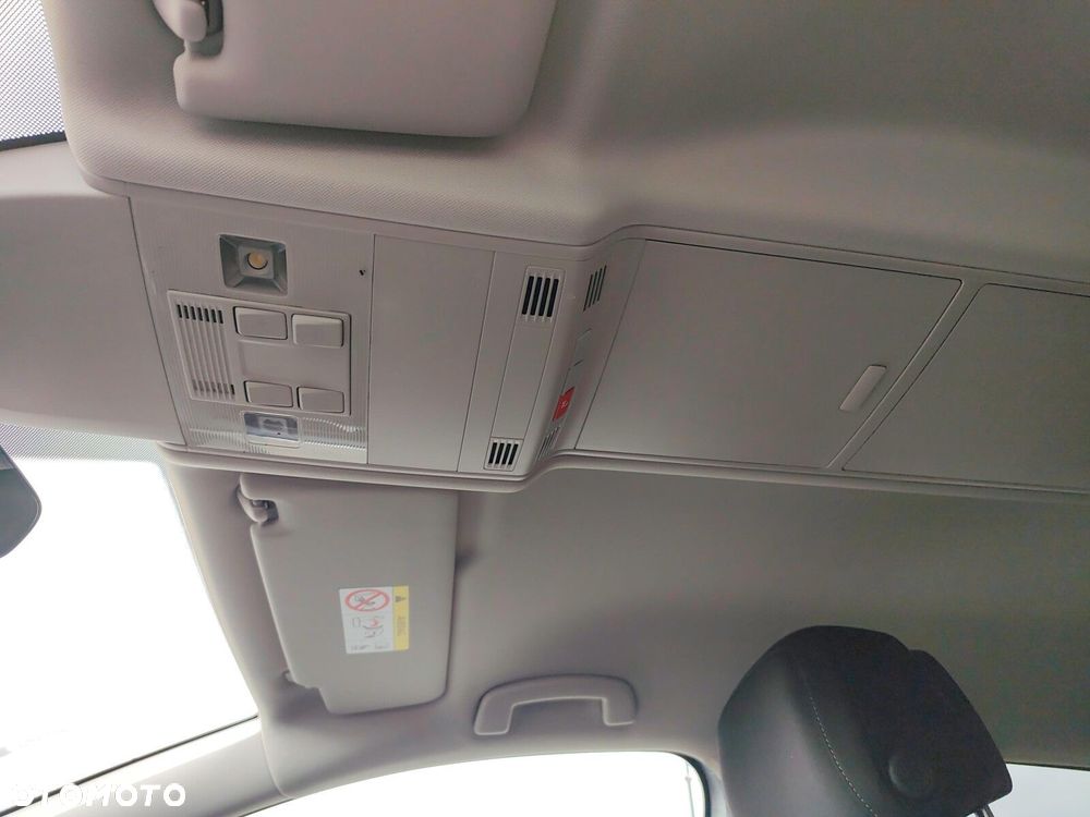 Volkswagen Touran 1.5 TSI EVO Highline DSG - 26