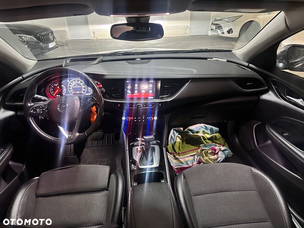 Opel Insignia 2.0 CDTI Edition - 10