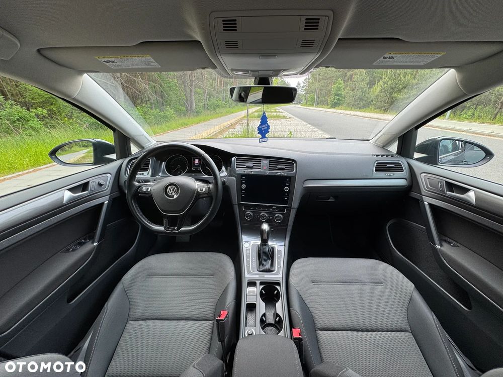 Volkswagen Golf e-Golf - 15
