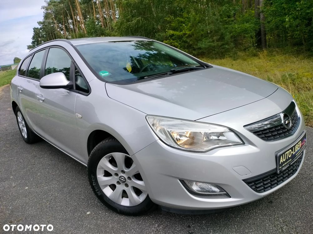 Opel Astra 1.7 CDTI DPF NAVI - 10