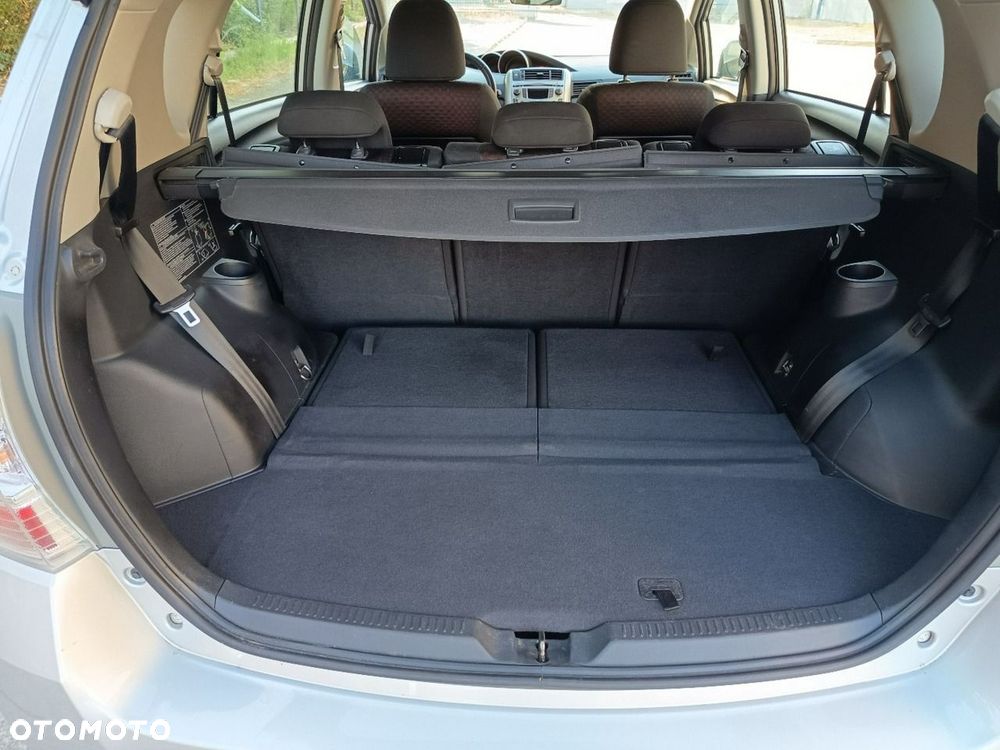 Toyota Verso - 8