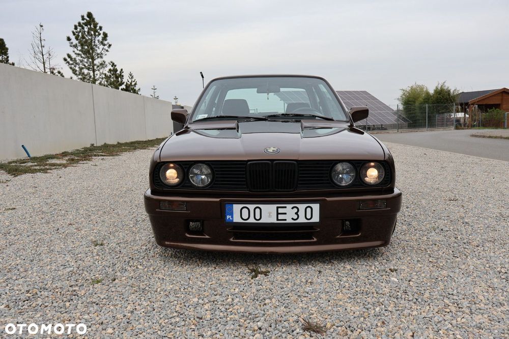 BMW Seria 3 325i - 3