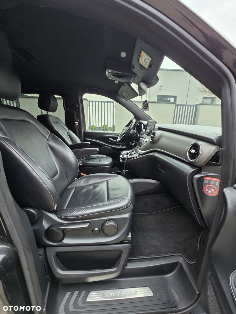 Mercedes-Benz Klasa V 220 CDI lang 7G-TRONIC Avantgarde - 30