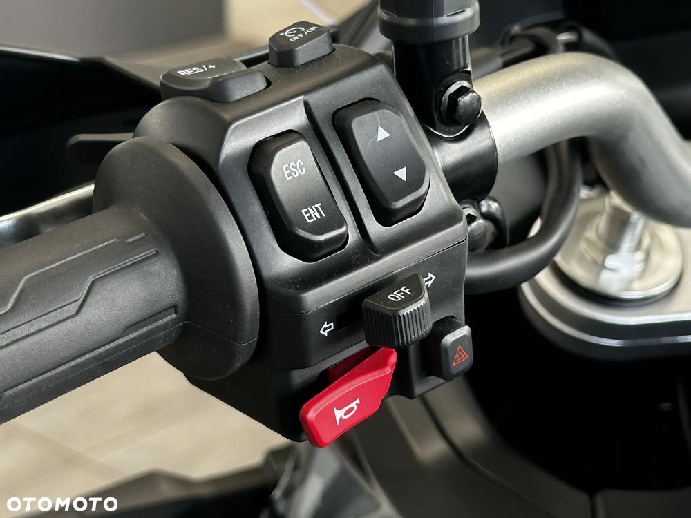 KOVE 800X Touring - 12