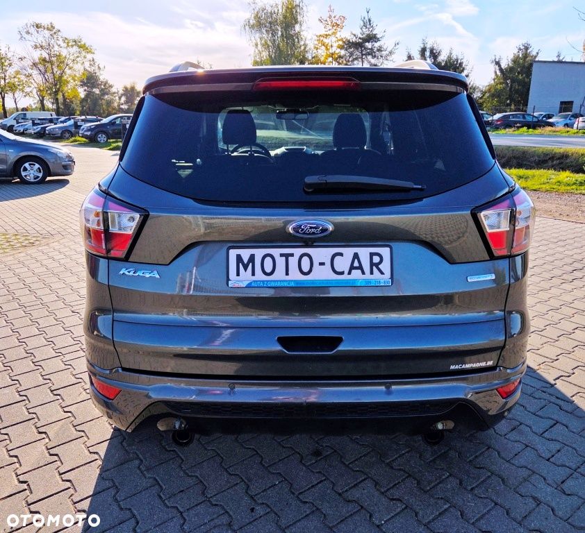 Ford Kuga 1.5 EcoBoost 2x4 ST-Line - 11