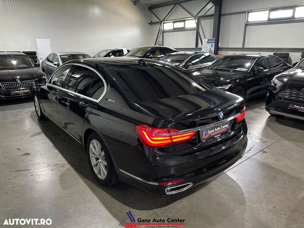 BMW Seria 7 740Le iPerformance - 26