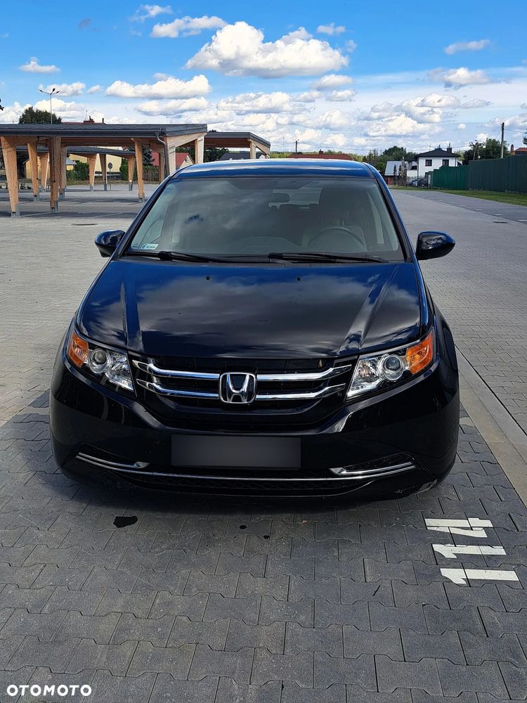 Honda Odyssey 2016 photo 2