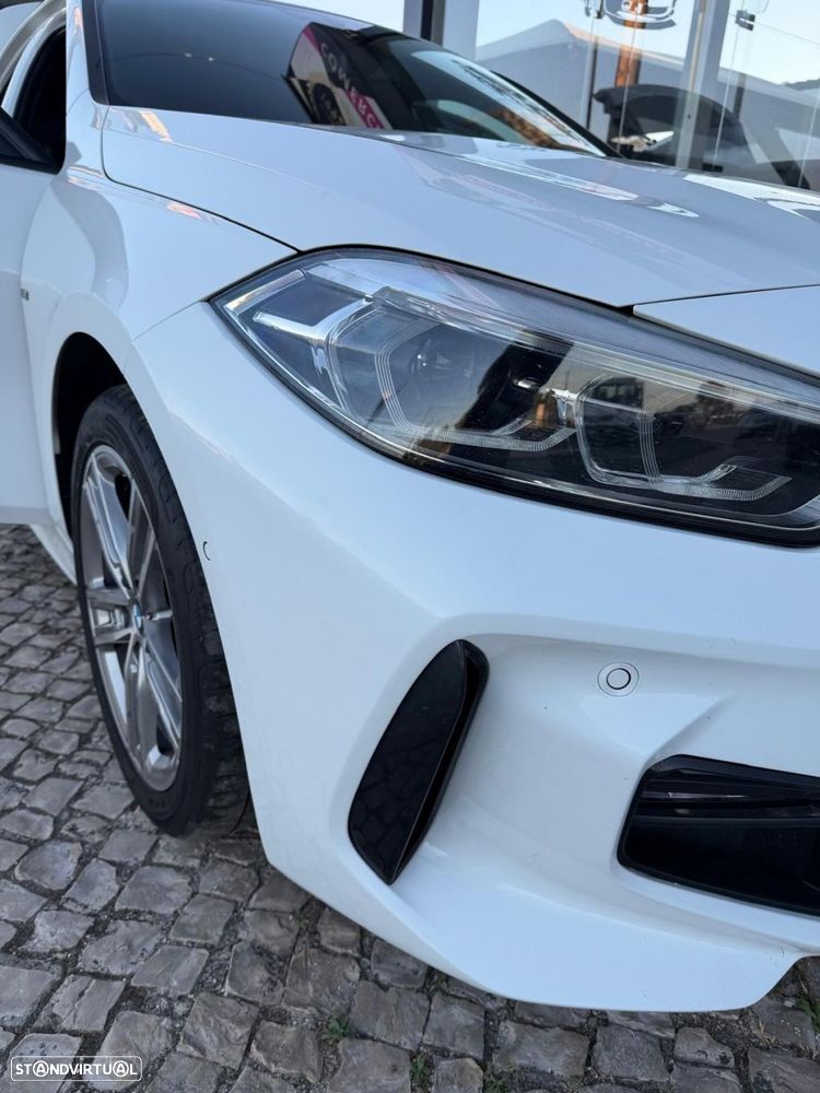 BMW 118 d Pack Desportivo M - 10