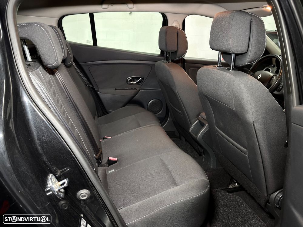 Renault Mégane 1.5 dCi Dynamique S - 8