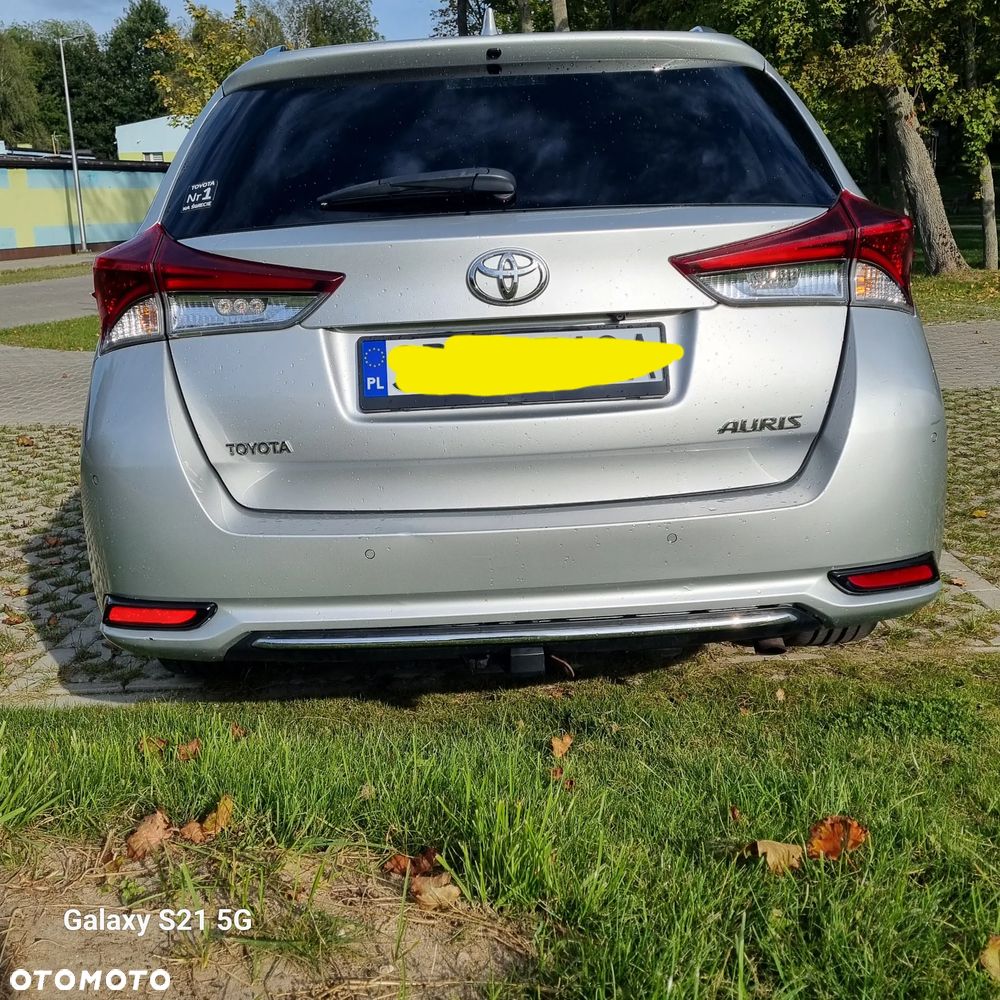 Toyota Auris 1.6 Premium - 3
