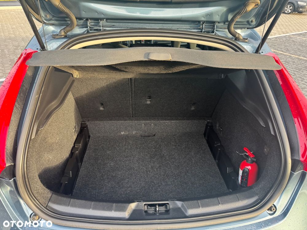 Volvo V40 D2 Kinetic - 8