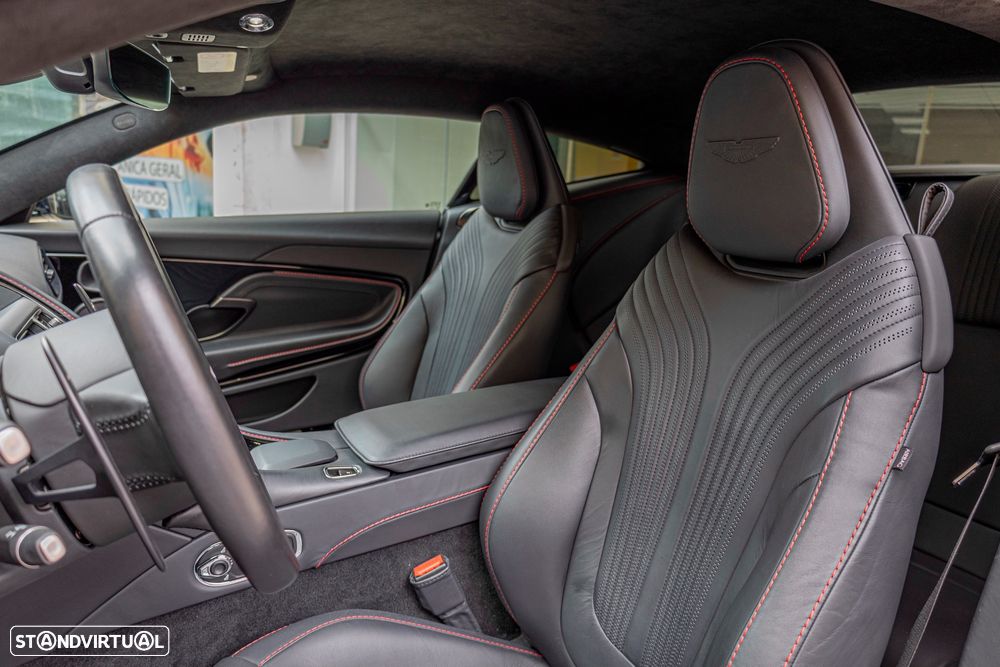 Aston Martin DB11 Coupé V8 Auto - 3