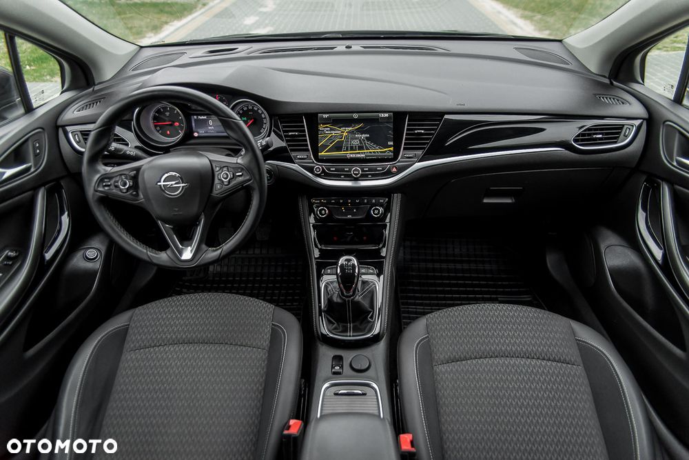 Opel Astra 1.4 Turbo Edition - 24