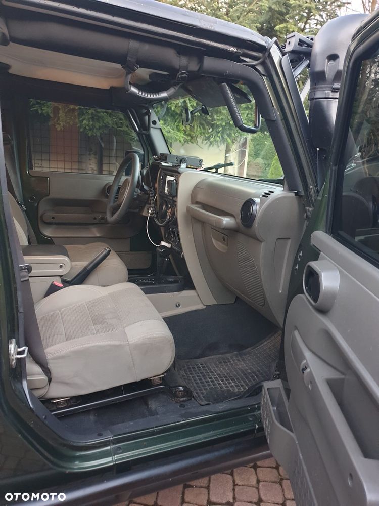 Jeep Wrangler Unlimited Hard-Top 3.8 Automatik Sahara - 13