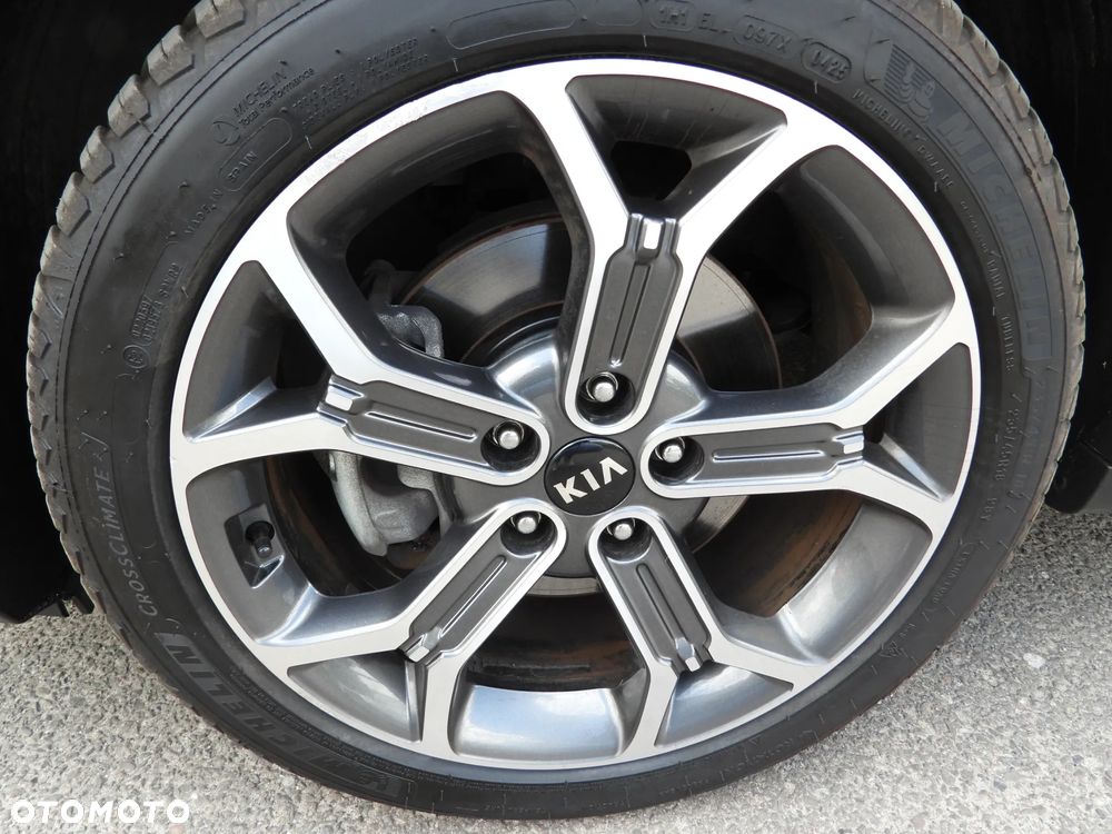 Kia XCeed - 31