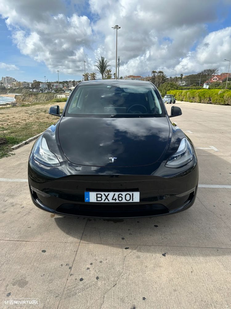 Tesla Model Y - 1