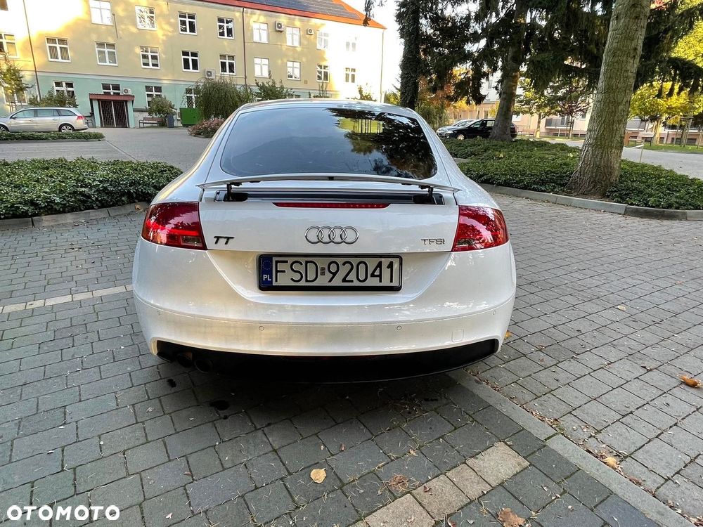 Audi TT Coupé - 8