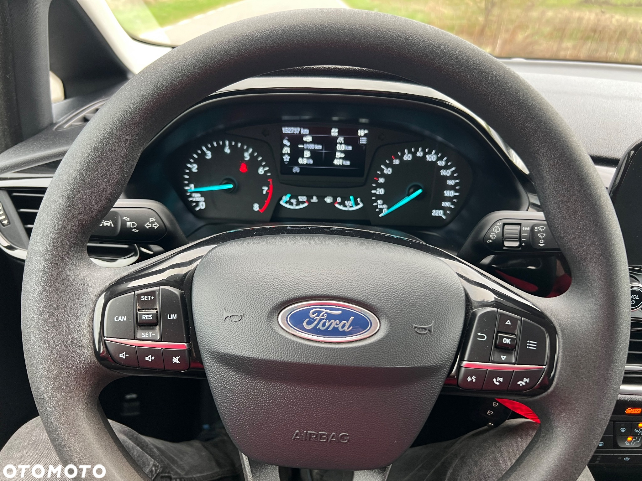 Ford Fiesta 1.0 EcoBoost S&S COOL&CONNECT - 12