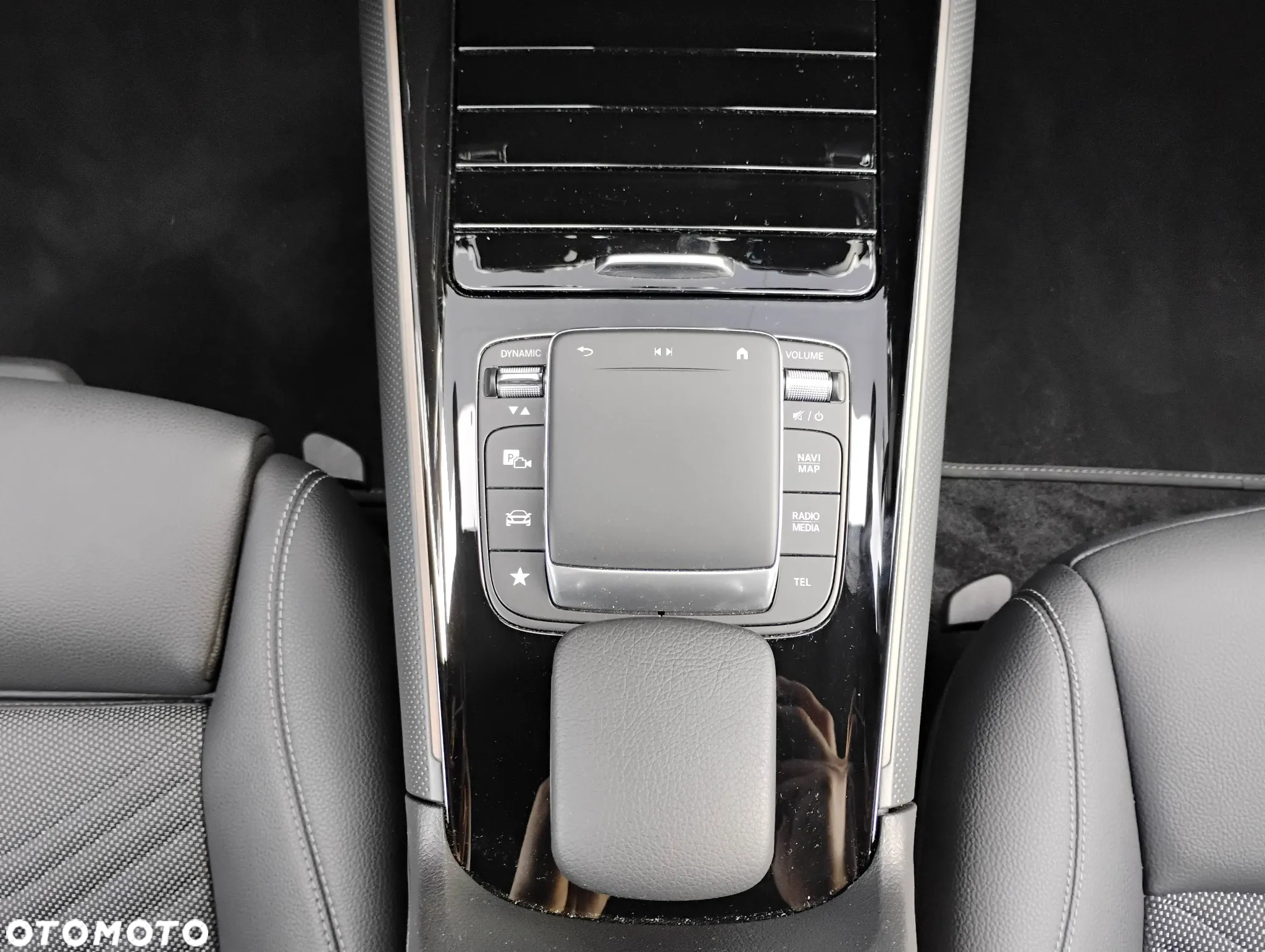 Mercedes-Benz GLB 250 4-Matic Style 8G-DCT - 21
