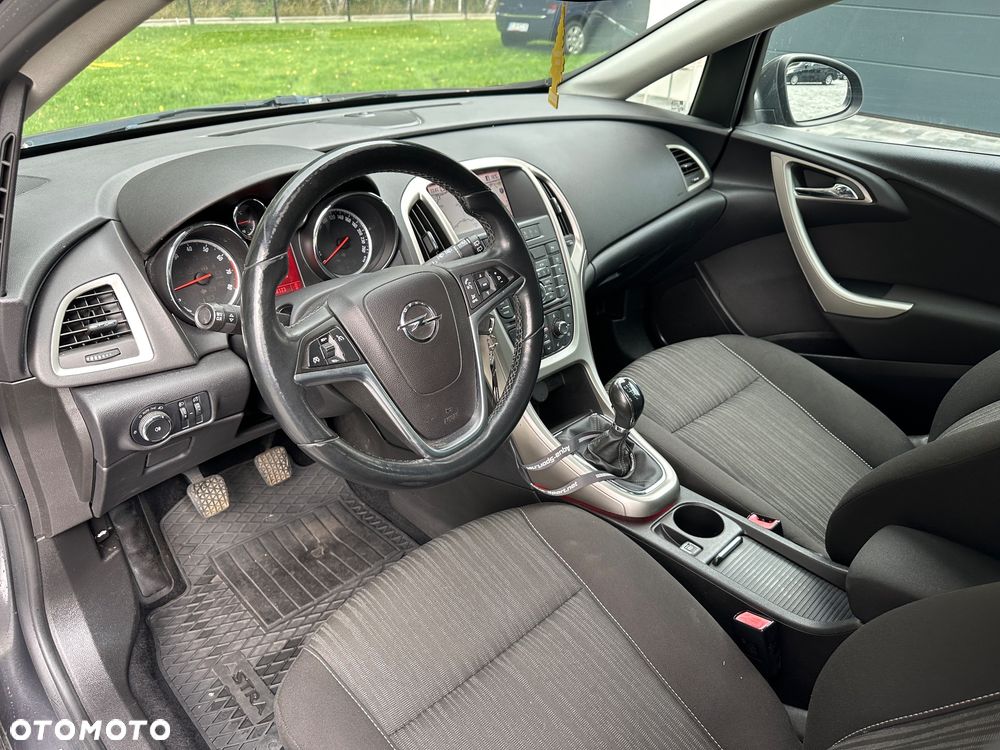 Opel Astra 1.4 Turbo Exklusiv - 30