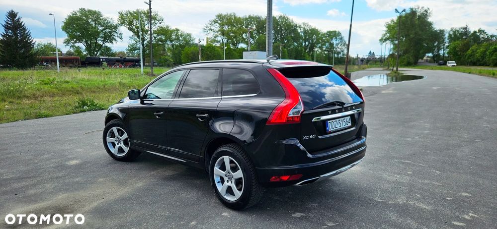 Volvo XC 60 D4 Geartronic Momentum - 3