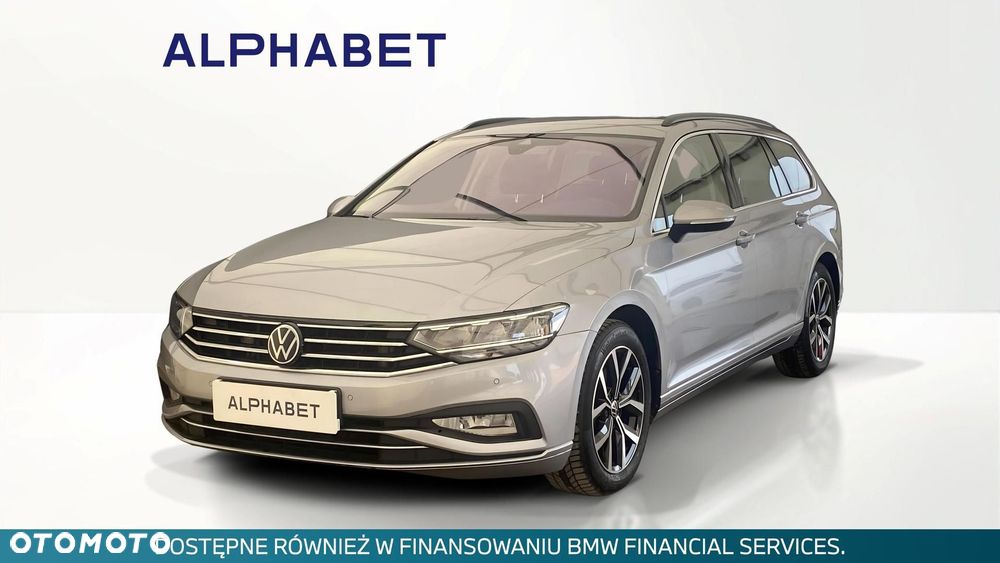 Volkswagen Passat - 1