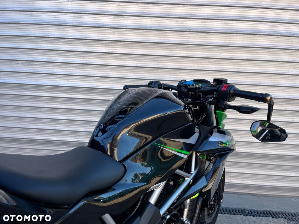 Kawasaki Z - 27