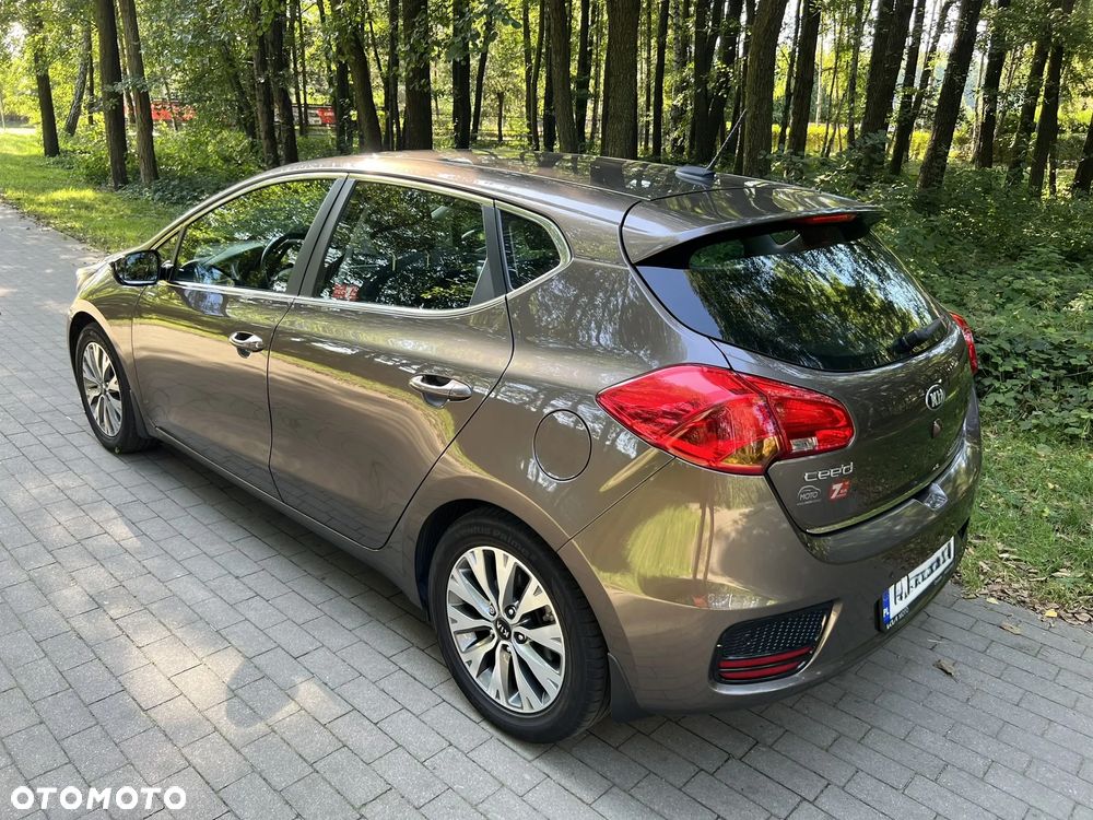 Kia Ceed Cee'd 1.4 L Business Line - 14
