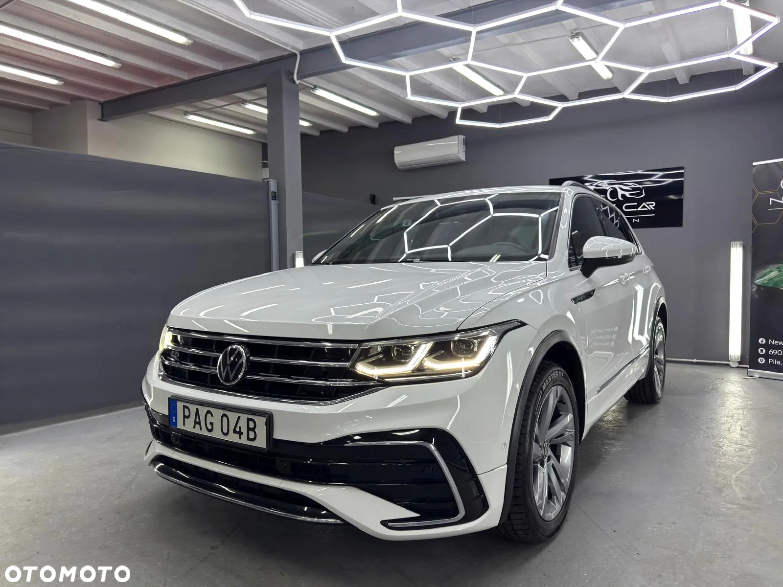 Volkswagen Tiguan 2.0 TDI SCR 4MOTION DSG R-Line - 3