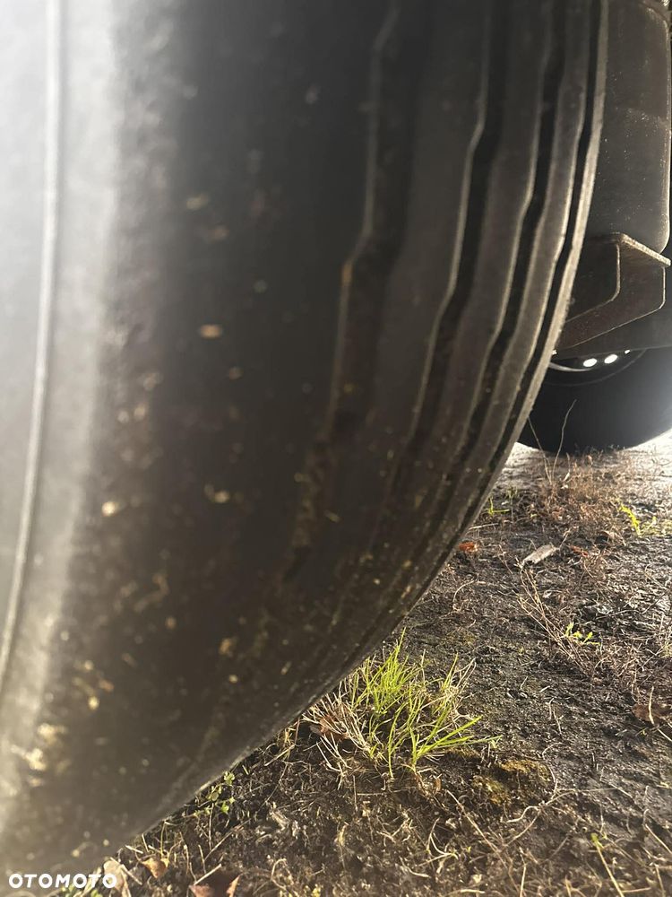 Schwarzmuller J-SERIE - 12