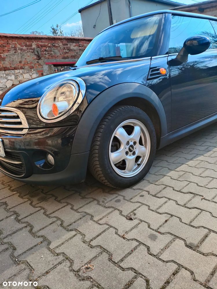 MINI Cooper Standard - 8