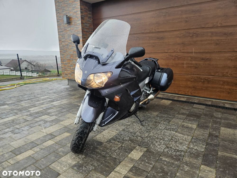 Yamaha FJR - 4