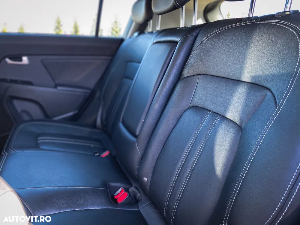 Kia Sportage 2.0 DSL 6AT 4x4 Style - 12