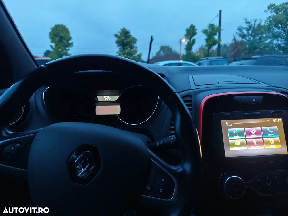 Renault Captur TCe GPF Red Edition - 10