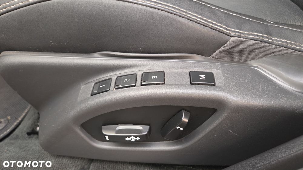 Volvo V60 D5 Geartronic RDesign - 16