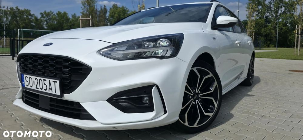 Ford Focus 1.0 EcoBoost mHEV ST-Line - 32