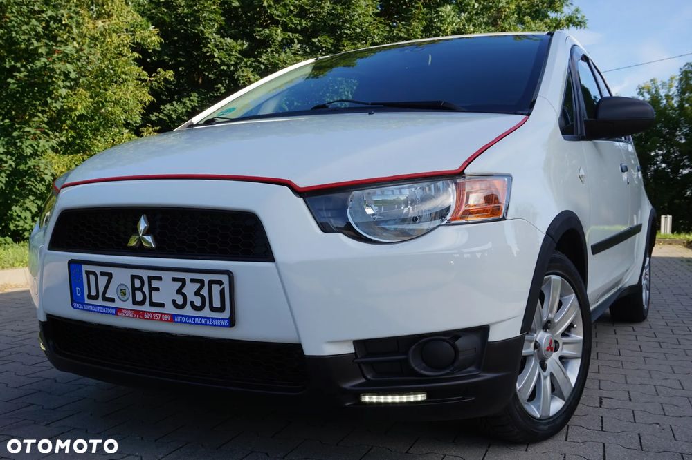 Mitsubishi Colt - 9