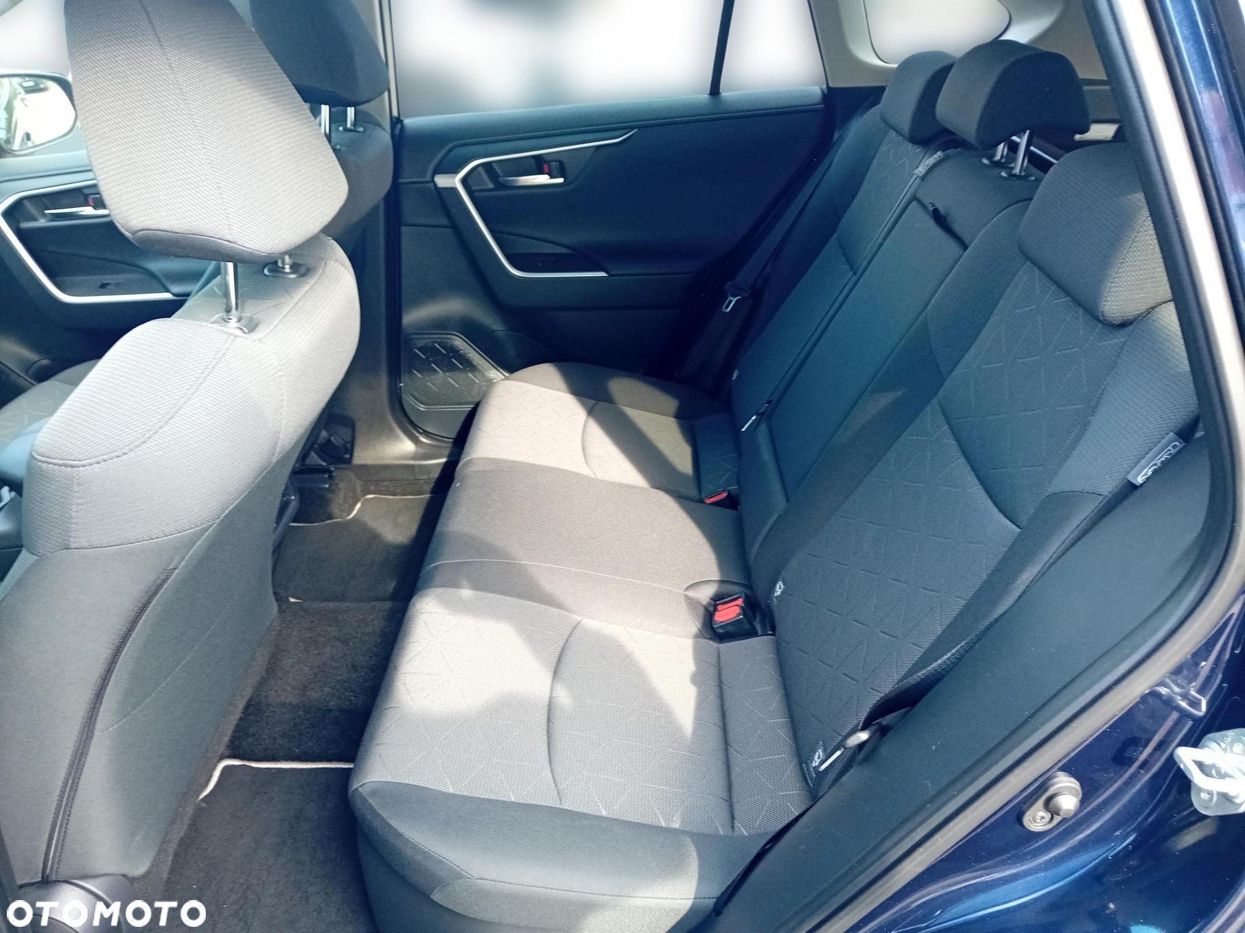 Toyota RAV4 - 16