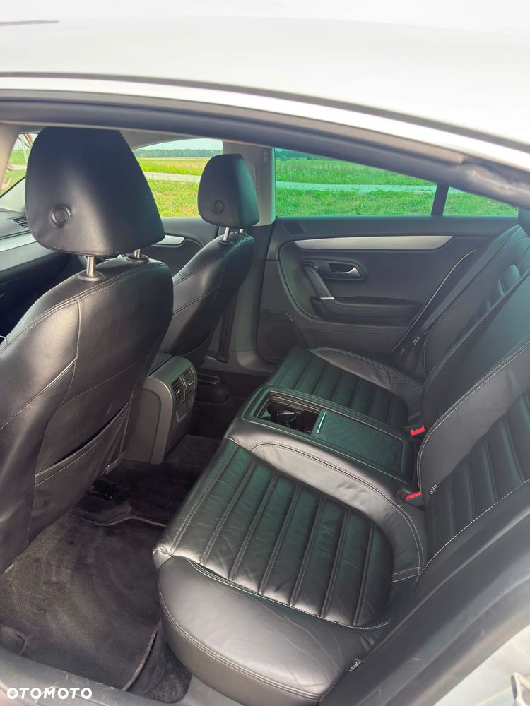 Volkswagen Passat 2.0 TDI Comfortline DSG - 8