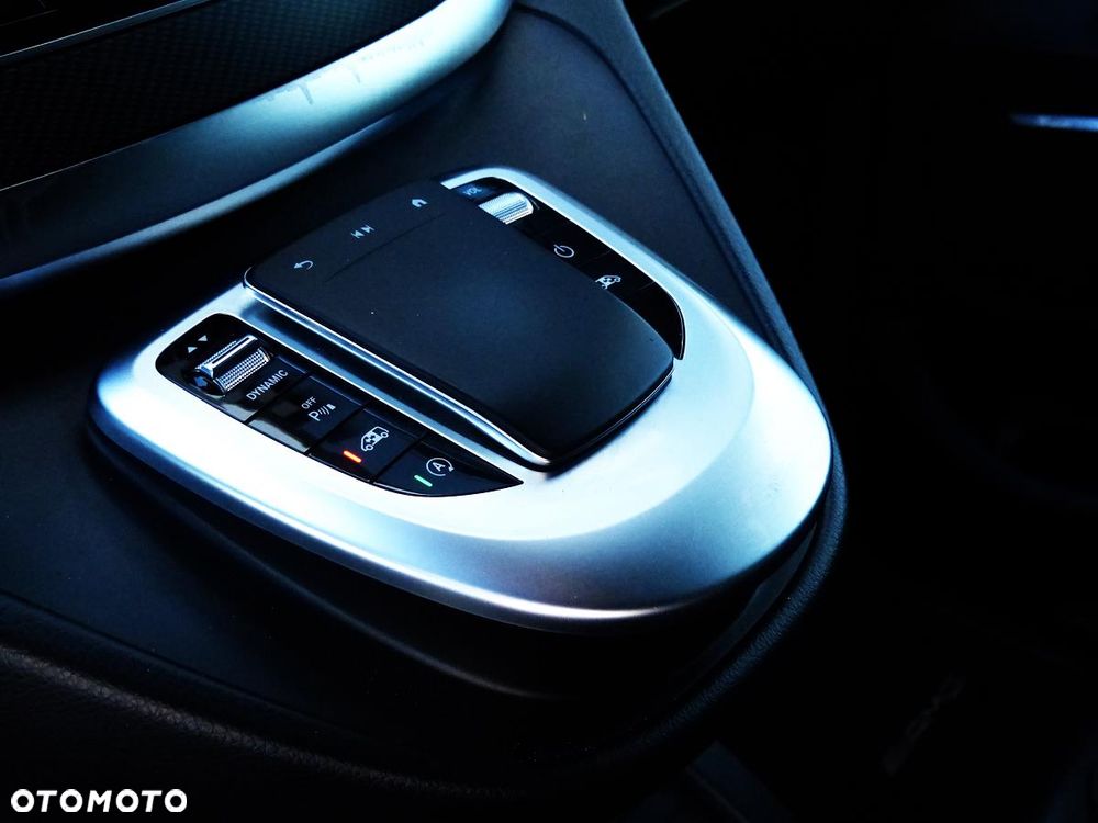 Mercedes-Benz Klasa V 300 d 9G-Tronic (d³ugi) - 19