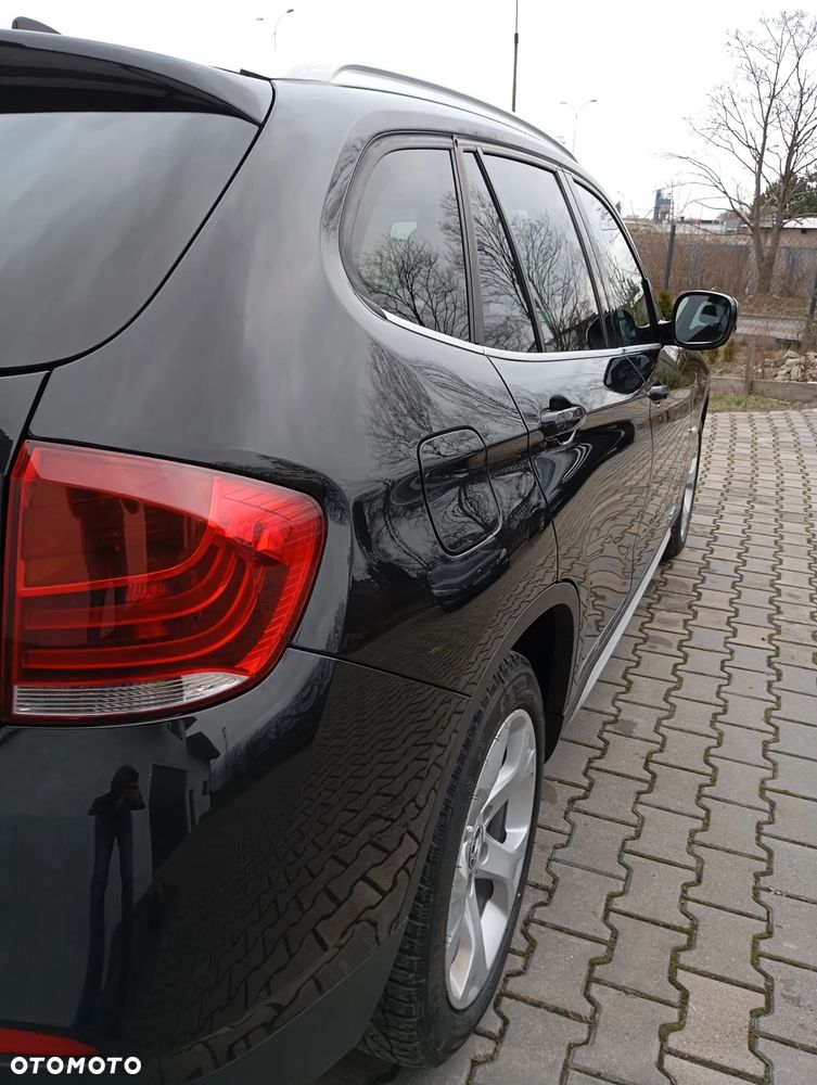 BMW X1 xDrive18d Sport Line - 18
