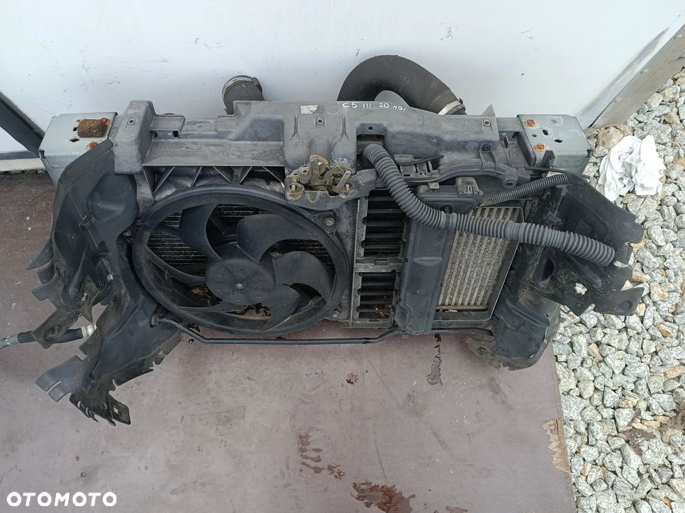 PAS PRZEDNI CHŁODNICE WENTYLATOR CITOREN C5 III X7 2.0 HDI - 2