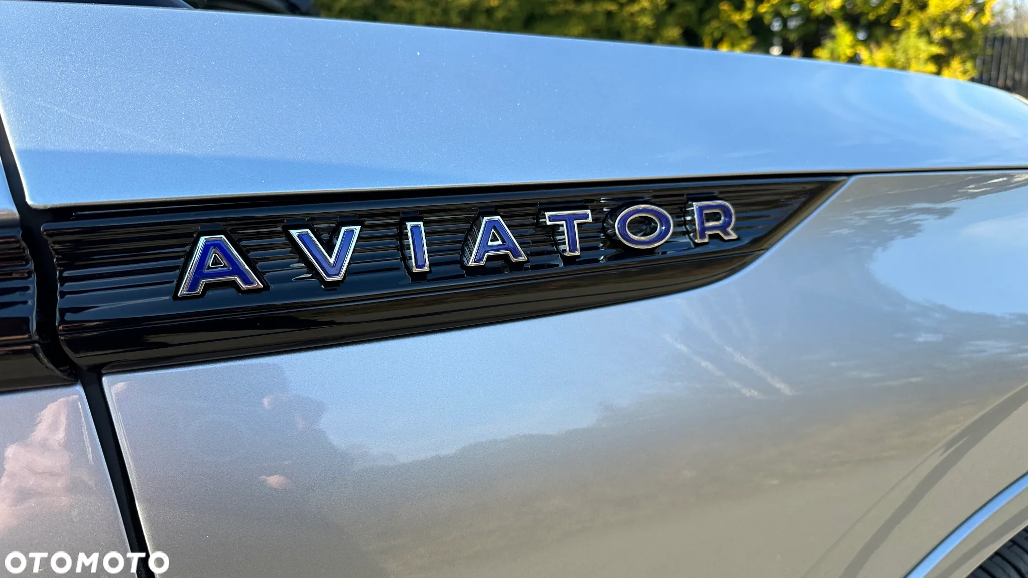 Lincoln Aviator - 12