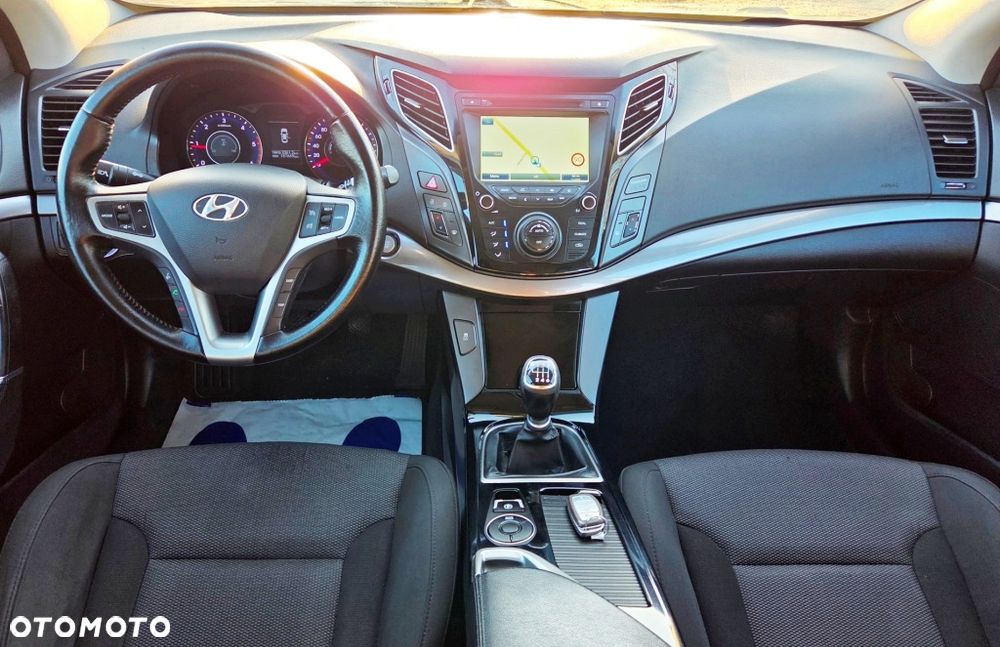 Hyundai i40 Kombi blue 1.7 CRDi Style - 28