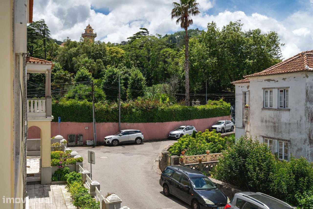 Encantador Apartamento T2+1 no Coração de Sintra – Charme Histórico e - Grande imagem: 3/37