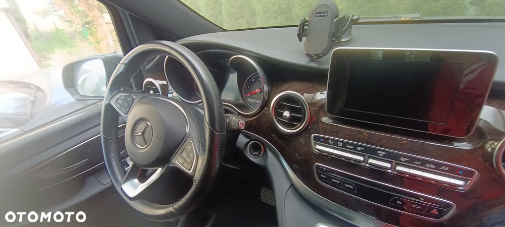 Mercedes-Benz Klasa V - 5