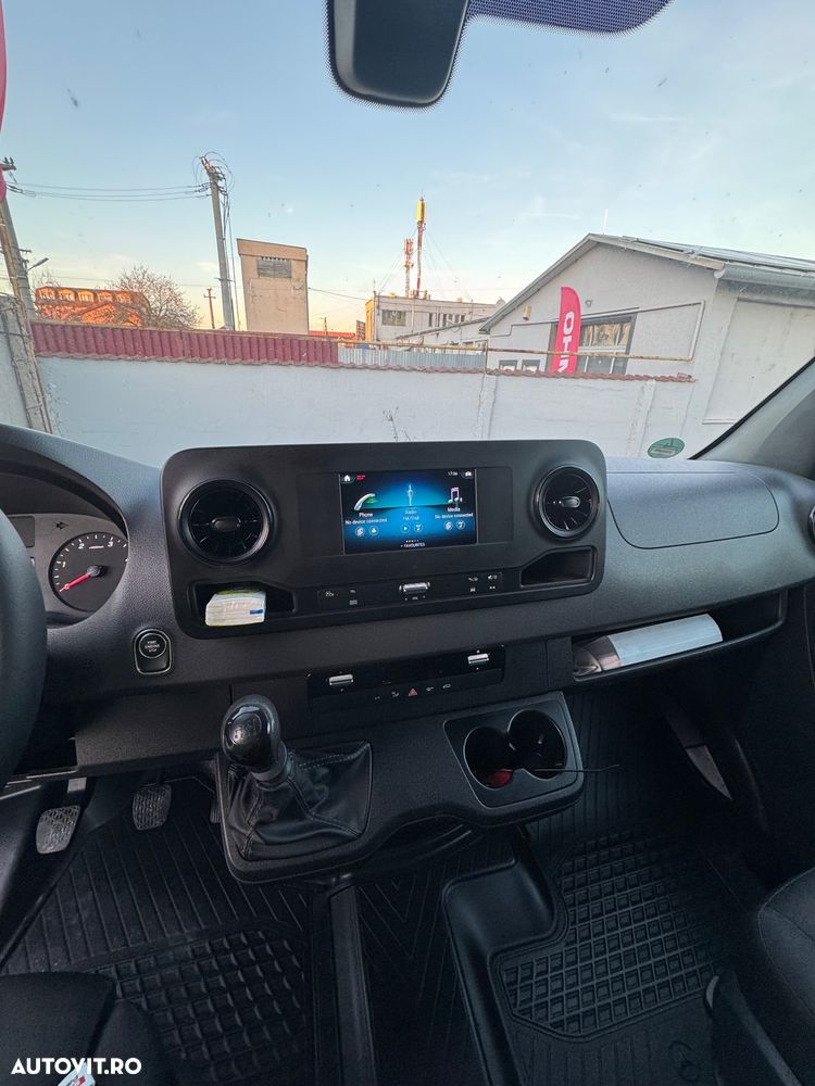 Mercedes-Benz Sprinter - 8