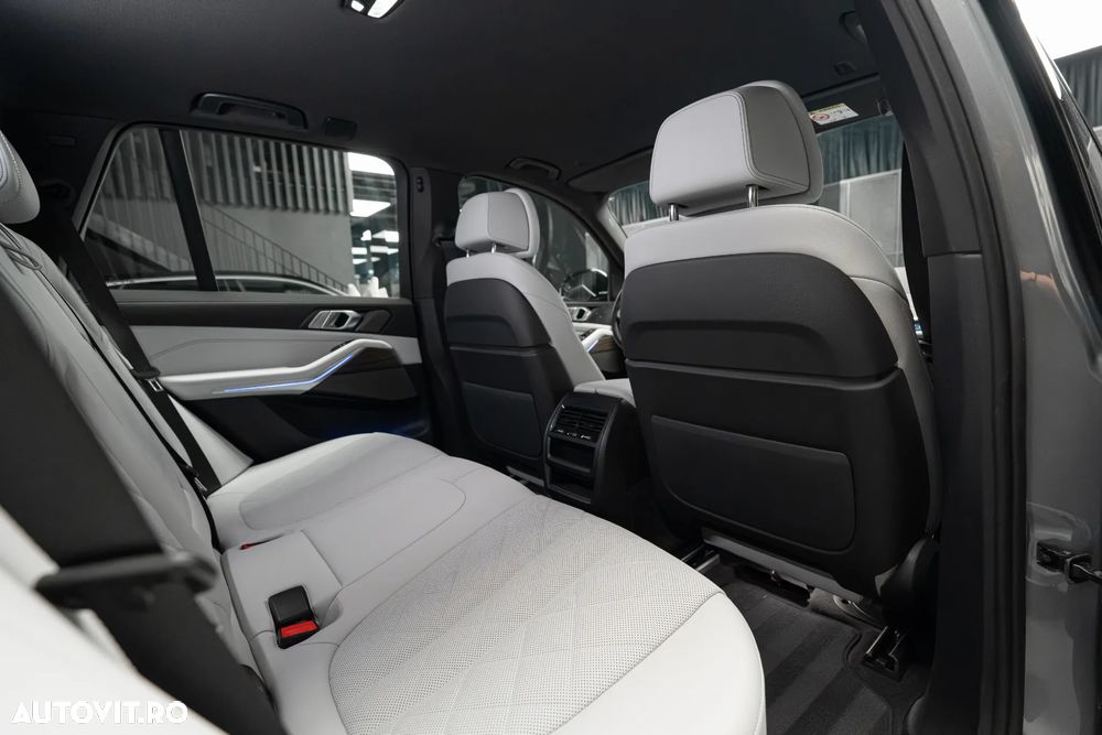 BMW X5 xDrive30d - 33