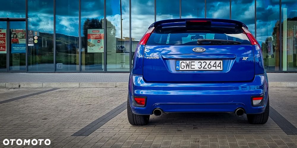 Ford Focus ST - 12