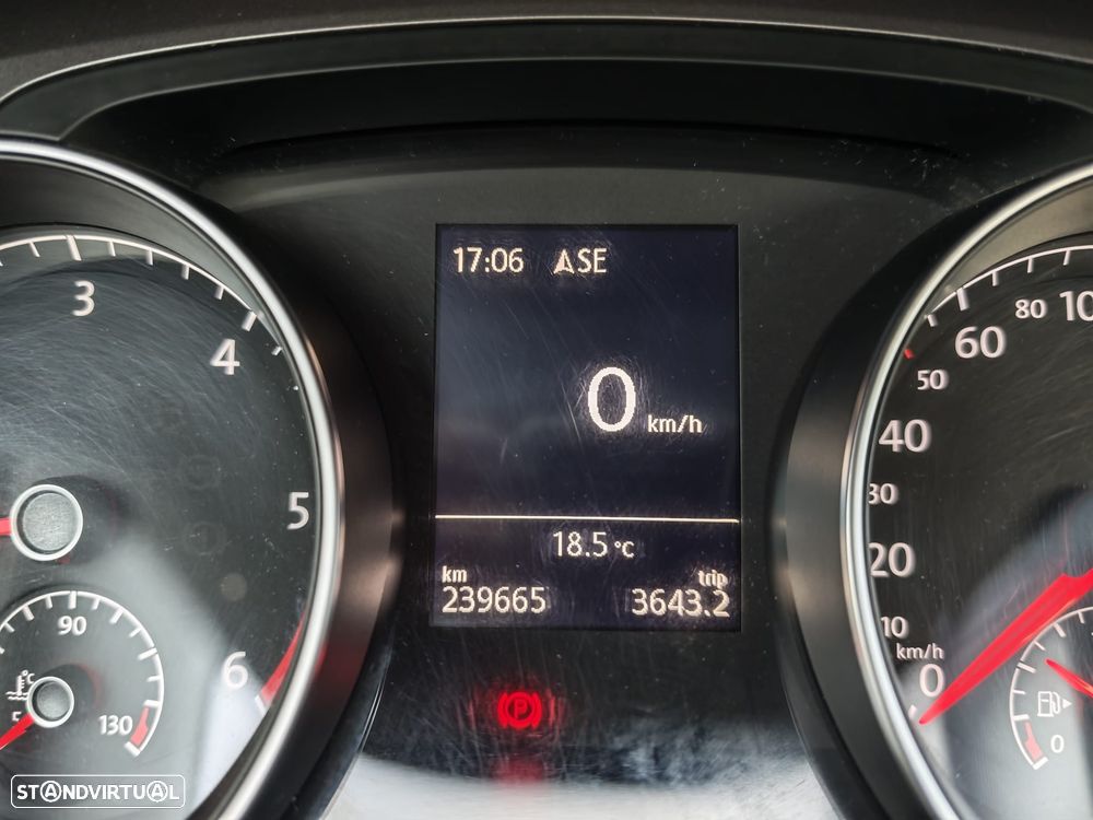 VW Golf 1.6 TDi DPF BlueMotion - 7